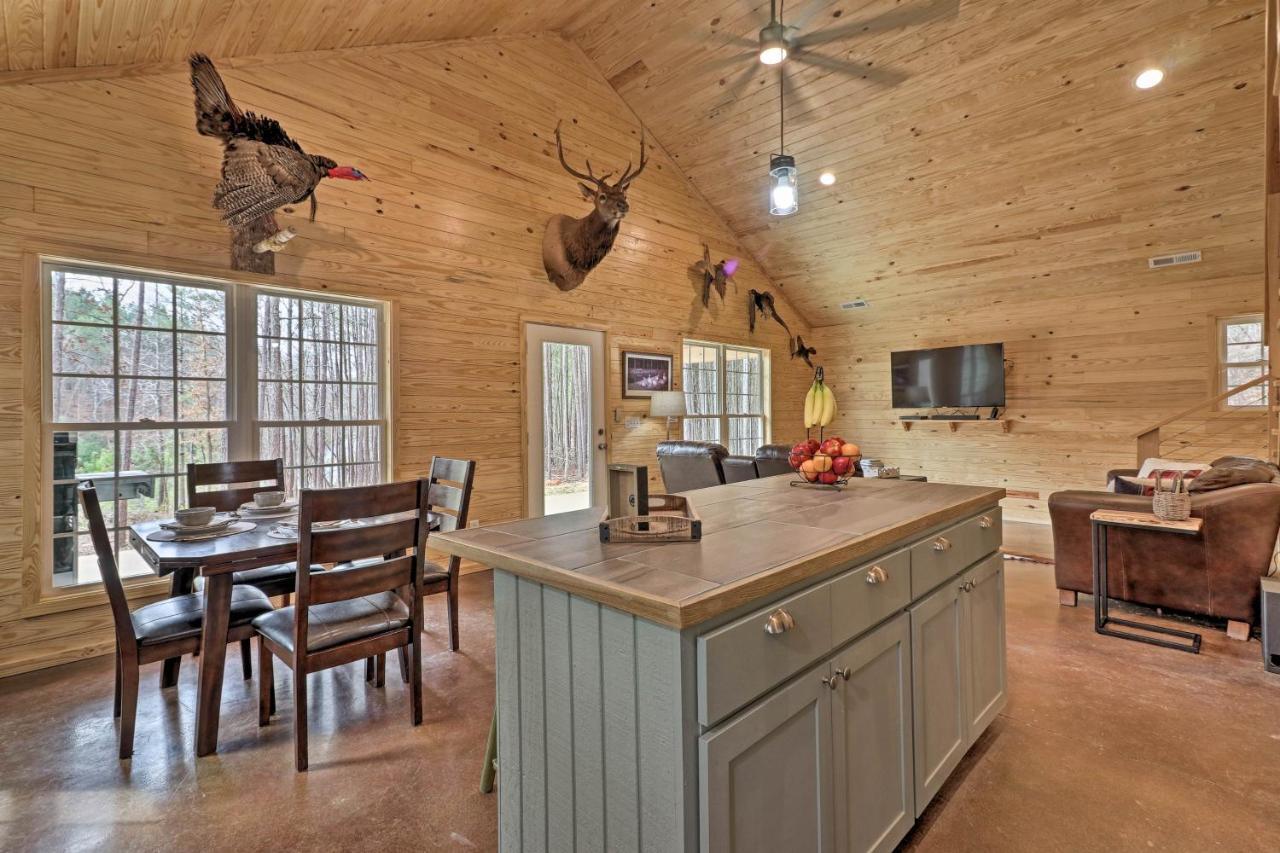 Peaceful Family Cabin On 10 Acres With Game Room! Heflin Kültér fotó